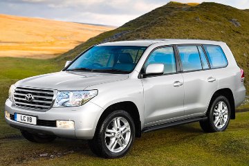 טויוטה לנד קרוזר V8