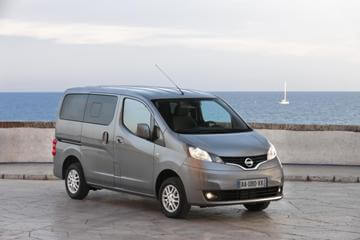 ניסאן NV200