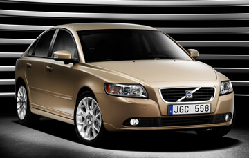 וולוו S40