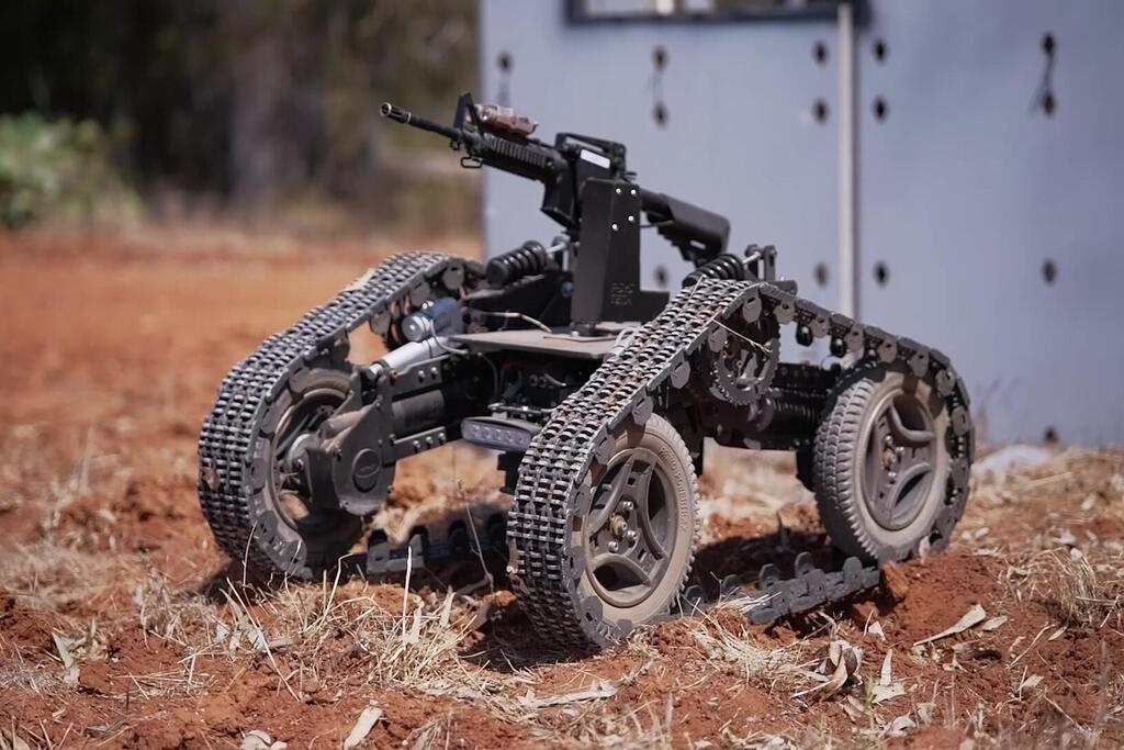 לצפייה בכתבה מטרקטורים אוטונומיים לנחילי רובוטים: הדרך לשדה הקרב העתידי