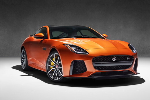  יגואר F-Type SVR מתקרבת