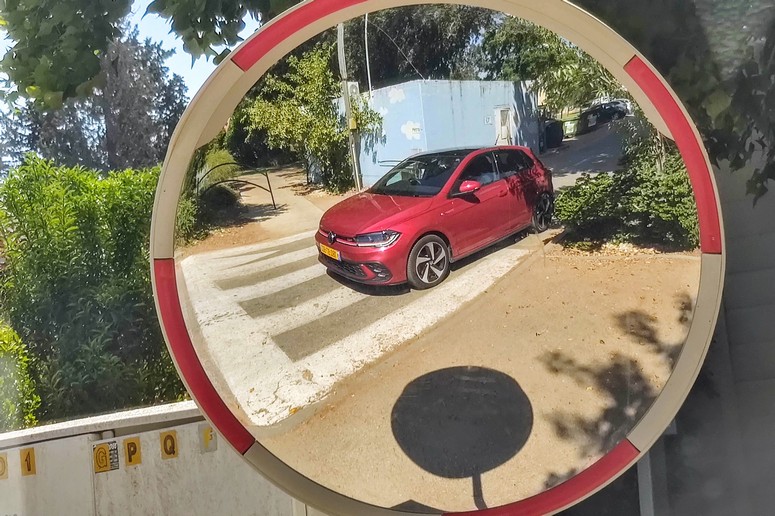 מהרמזור ל-100 קמ''ש - הרכבים הזריזים והאיטיים בישראל