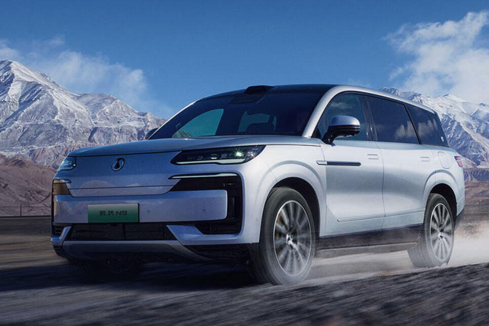 אחרי ג'ילי: BYD מציגה רכב פנאי ענק והיברידי עם טווח חשמלי מרשים 