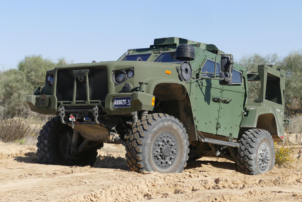 לצפייה בכתבה אושקוש JLTV (נהיגה ראשונה) - F35 בלי כנפיים