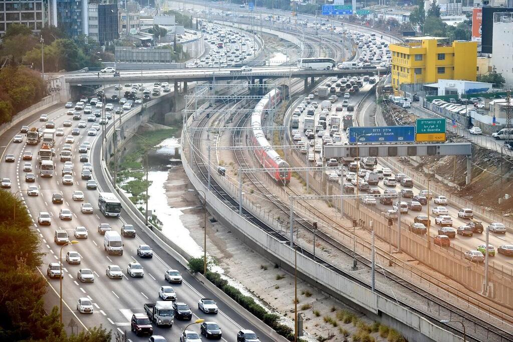 כביש עמוס: 4.2 מיליון מכוניות נעות על כבישי ישראל