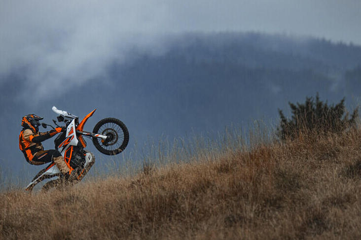לצפייה בכתבה לעיני הרוכבים: יש עוד חדשות על שניים