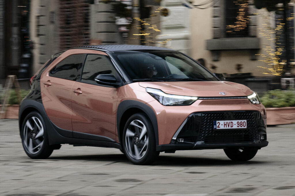 טויוטה אייגו X (סיבוב בזק) – בכוחות מחודשים