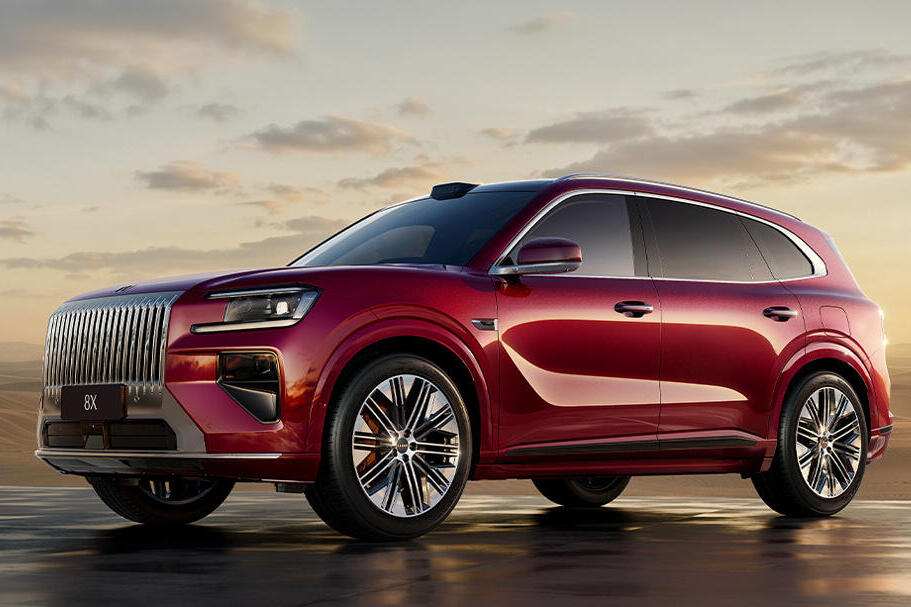 1,400 כ"ס מארבעה מנועים: זיקר 8X נחשף