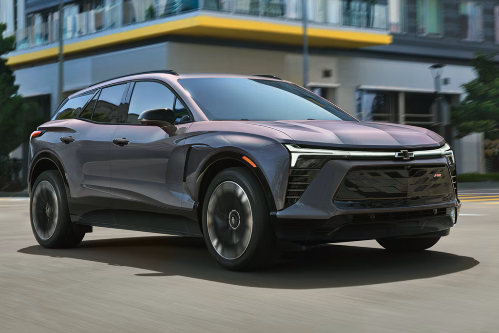 חשמלי ומאוד יקר: שברולט בלייזר EV נחת בישראל