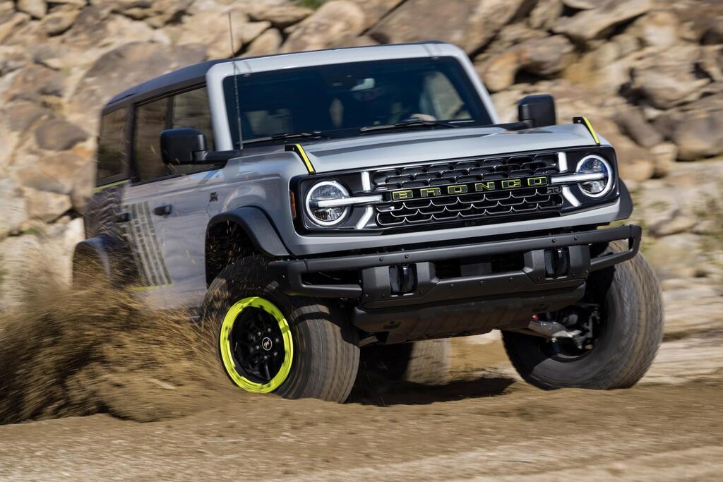 לצפייה בכתבה כמעט ראפטור: פורד הציגה ברונקו RTR