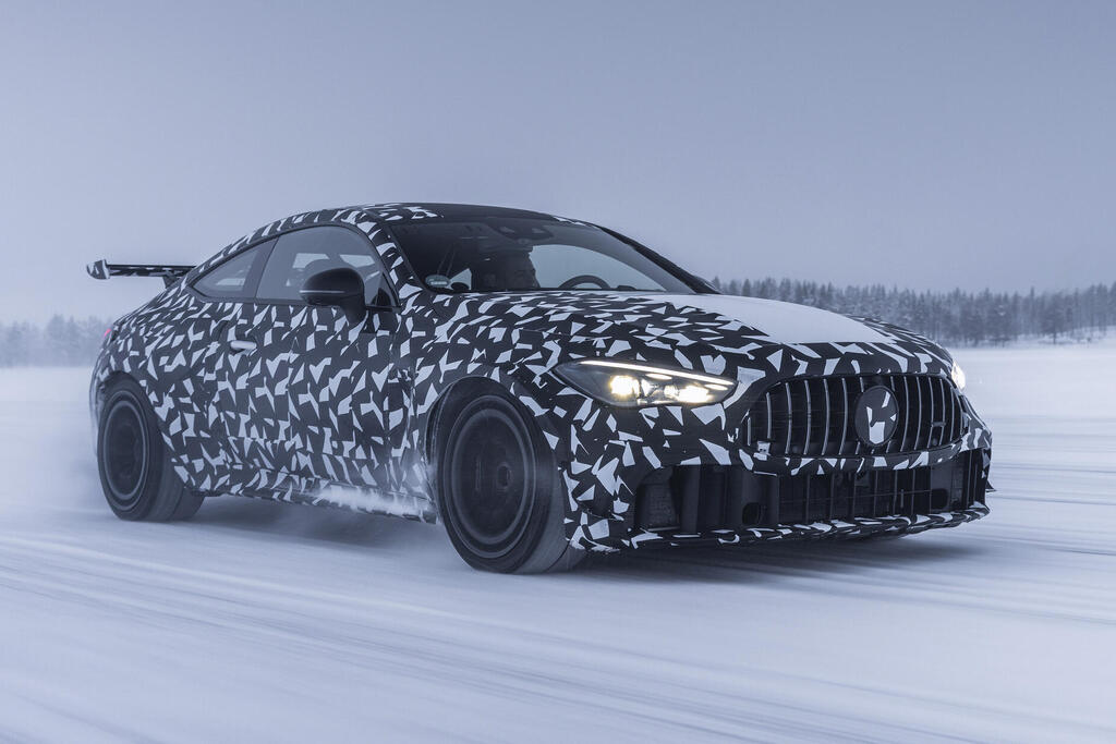 מרצדס מחזירה מנוע גדול למפלצת ביצועים קטנה