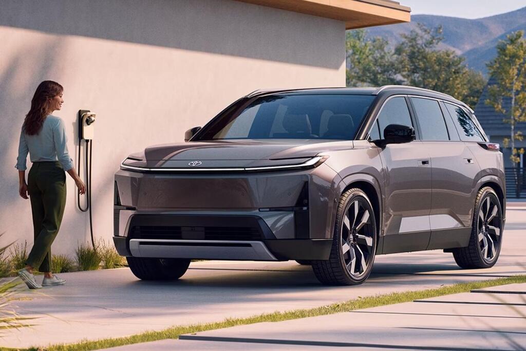 דוהר בשטח ובשקט, אבל בינתיים רק בארה"ב: טויוטה היילנדר חשמלי