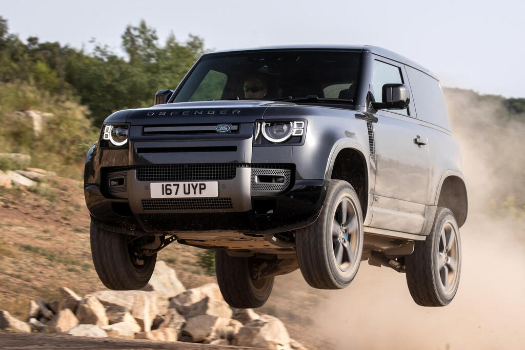 קצר ותכליתי: לנד רובר תשווק דיפנדר בסיסי