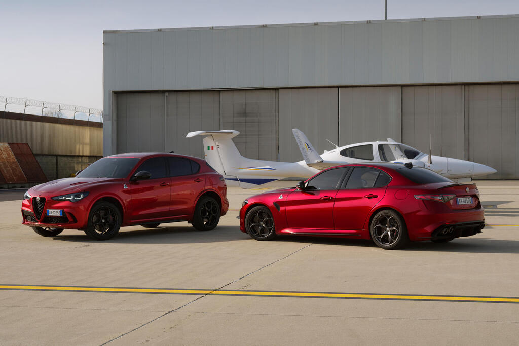 לצפייה בכתבה הבטיחו חשמל, הלכו על בנזין: אלפא מחזירה את ה-V6 באוקטן 98