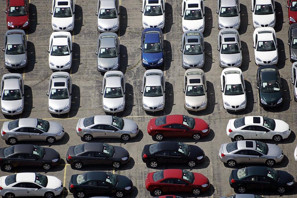 התייקרות ומחסור במוליכים: המלחמה פוגעת בייצור מכוניות