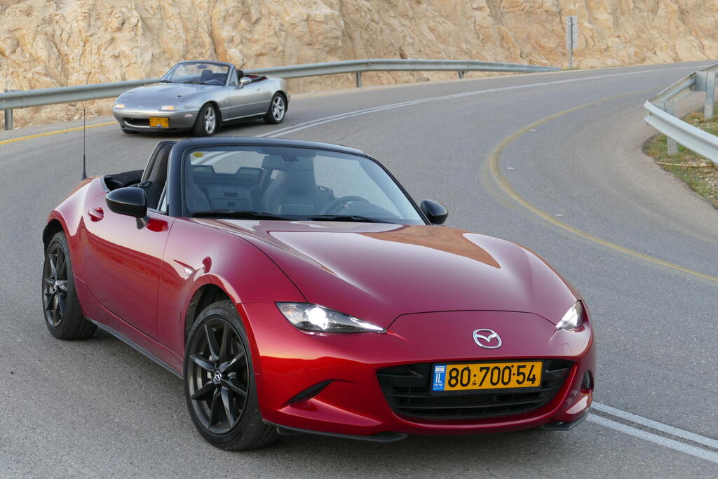 חדשות טובות לחובבי ההגה: מאזדה MX-5 תישאר רזה, ידנית ובנזינית