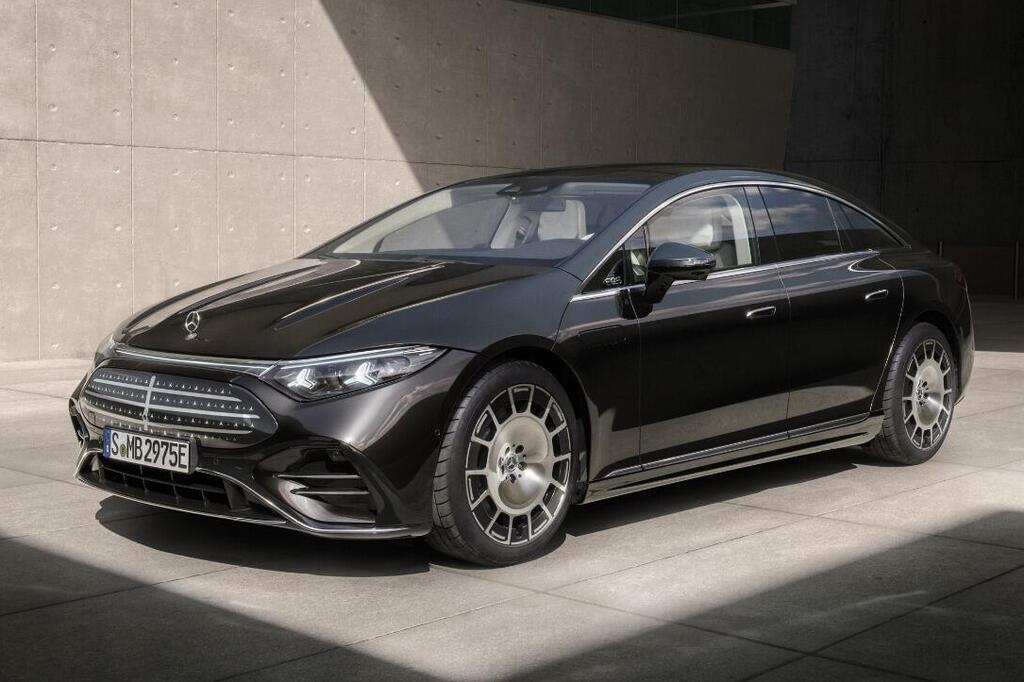 לצפייה בכתבה אולי עכשיו זה יצליח: מרצדס חידשה את ספינת הדגל החשמלית