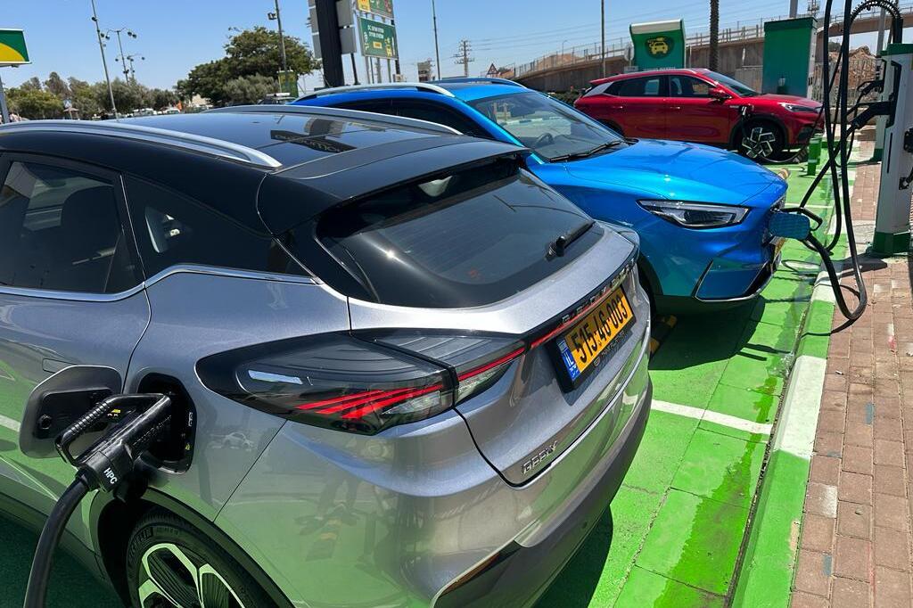 מבקר המדינה: "המעבר לרכב חשמלי נתקל בחסמים משמעותיים"