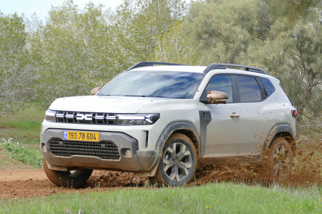 דאצ'יה מציגה: גם היברידי, גם אוטומטי, גם 4X4 דאצ'יה מציגה: גם היברידי, גם אוטומטי, גם 4X4