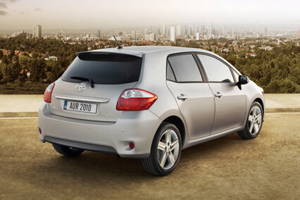 קניית טויוטה אוריס