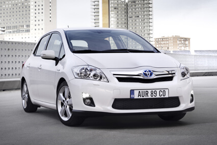 טויוטה אוריס הייבריד