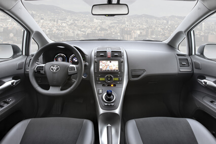 טויוטה אוריס הייבריד חדשה