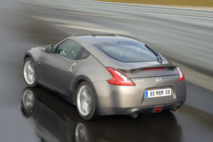 קניית ניסאן 370Z