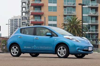 ניסאן ליף החשמלית