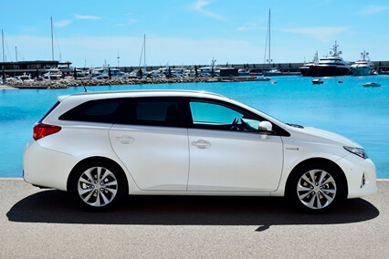 טויוטה אוריס סטיישן iCar