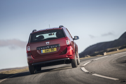 דאצ'יה לוגאן MCV 2016 צילום אחורי