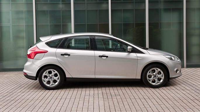 ford-focus-2012-Side.jpg