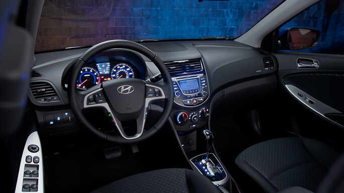hyundai-i25-2011-Interior.jpg