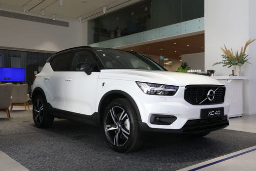 וולוו XC40 פלאג-אין