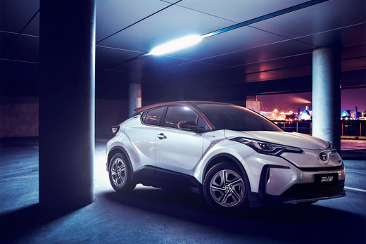 טויוטה C-HR חשמלית טויוטה C-HR חשמלית