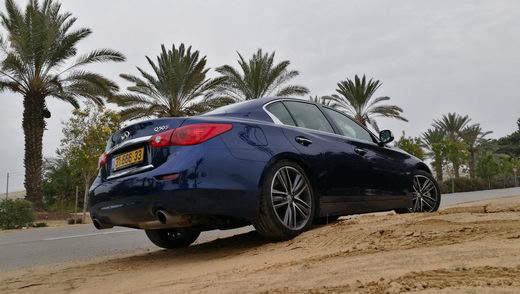 אינפיניטי Q50