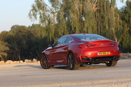 אינפיניטי Q60 אינפיניטי Q60