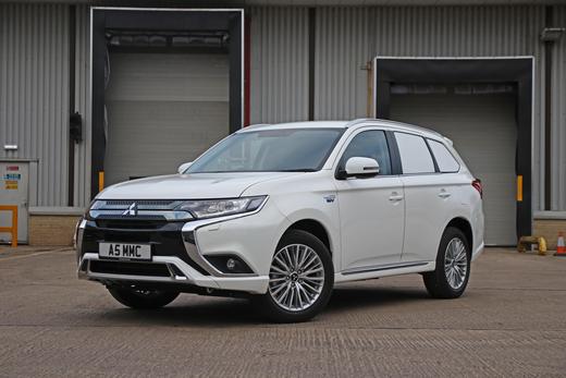 מיצובישי אאוטלנדר PHEV מיצובישי אאוטלנדר PHEV