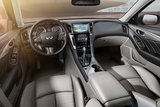 אינפיניטי Q50 אינפיניטי Q50